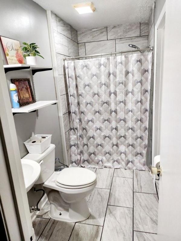 Quiet Comfort Room Near Shopping And Attractions Fayetteville Exterior photo